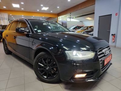 Audi A4 IV (B8) 2.0 TDI 150ch clean diesel DPF Attraction Multitronic Euro6