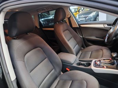 Audi A4 IV (B8) 2.0 TDI 150ch clean diesel DPF Attraction Multitronic Euro6
