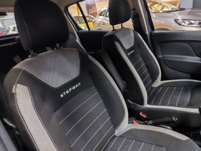 Dacia Sandero II (B52) 0.9 TCe 90ch Stepway
