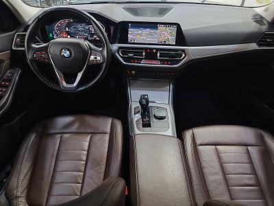 BMW Série 3 318dA MH 150ch Business Design