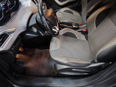 Peugeot 2008 1.6 BlueHDi 100ch Allure